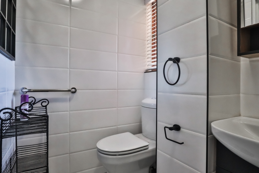 3 Bedroom Property for Sale in The Coves North West